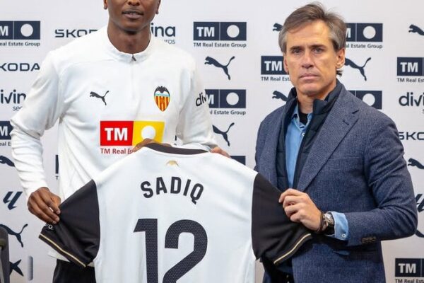 Complete football 247 Super Eagles forward Sadiq Umar joins Valencia CF on loan from Real Sociedad