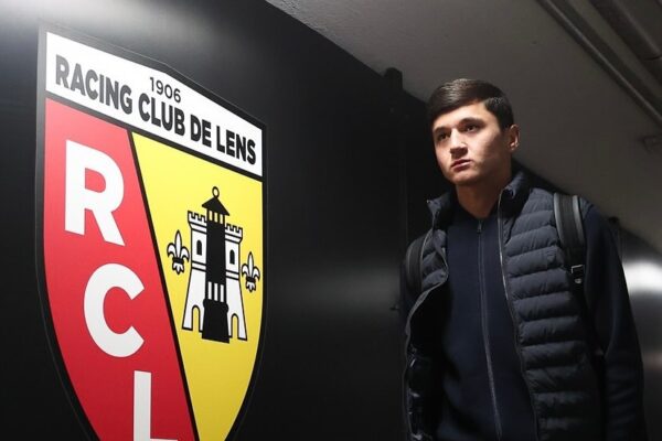 Complete Football 247 Man City weighing up surprise move for Lens starlet to ease defensive injury concerns