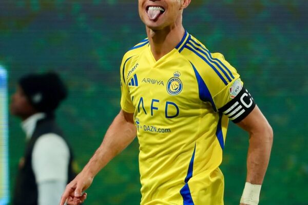 Complete Football 247 Cristiano Ronaldo to Renew Al-Nassr Contract with Record-Breaking Terms