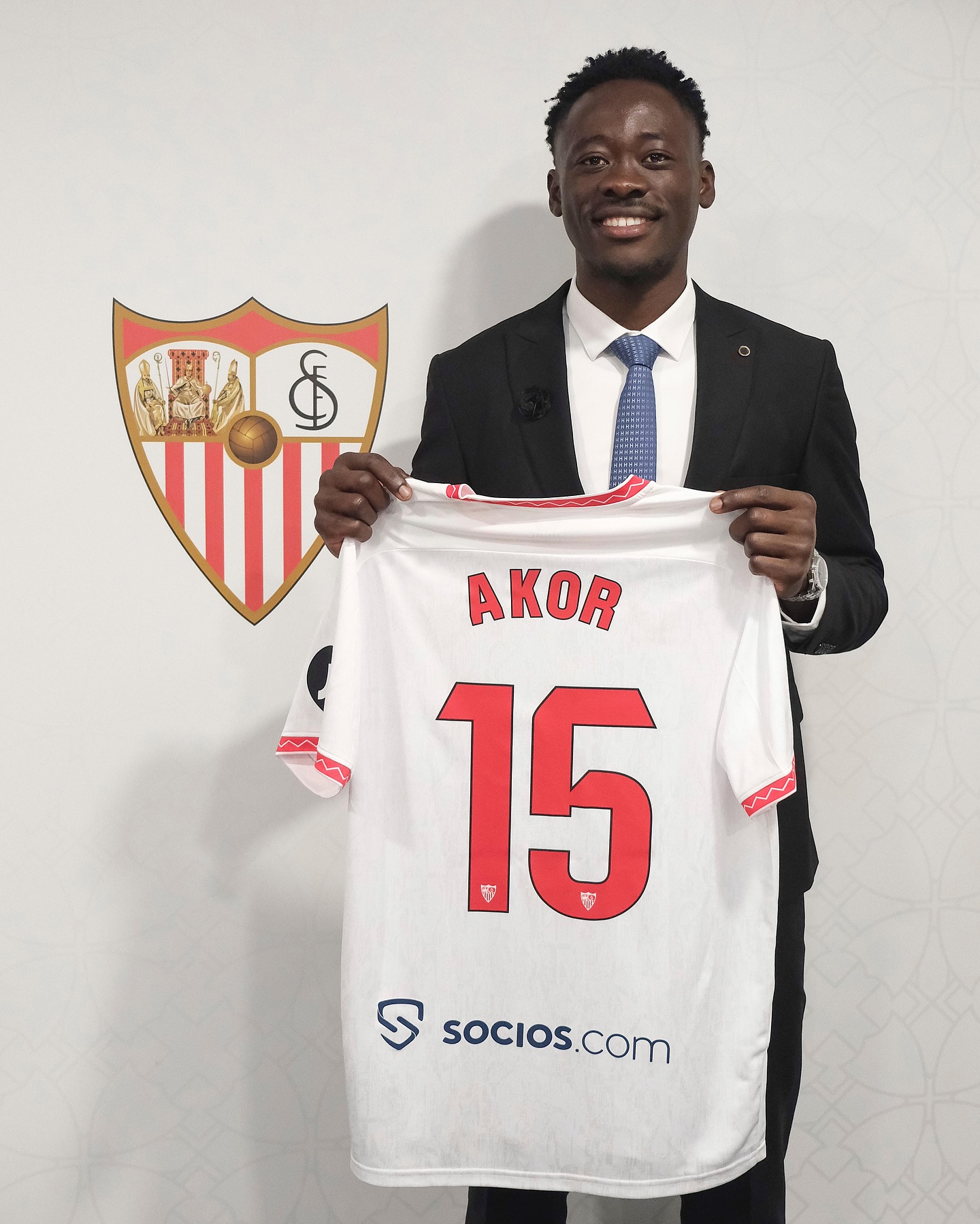 Complete football 247 Sevilla FC seals a historic deal with Nigerian sensation Akor