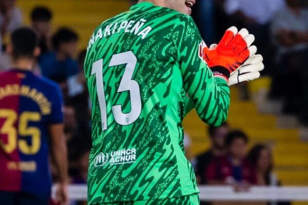 Complete Football 247 Tense Exchange Between Hansi Flick and Iñaki Peña Raises Uncertainty Over Goalkeeper's Future at FC Barcelona